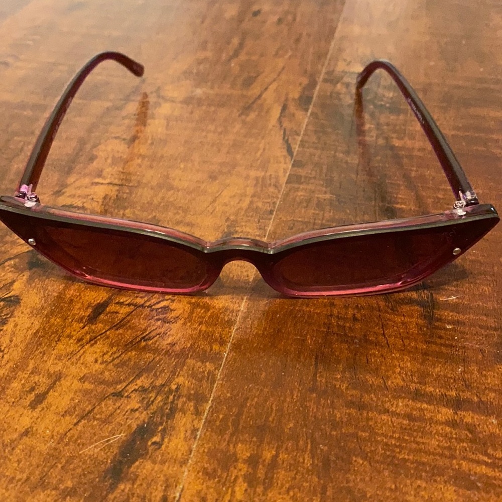 Cat eye sunglasses